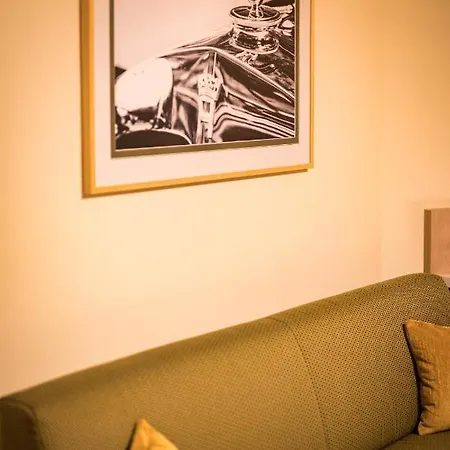 Hotell First 4*