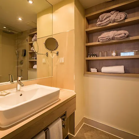 First Hotell 4*