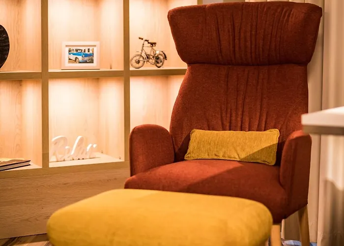 First فندق اتسوكو