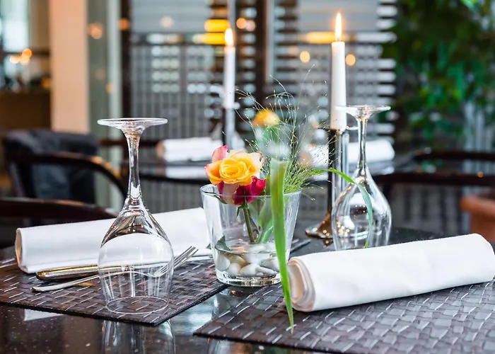 First فندق اتسوكو