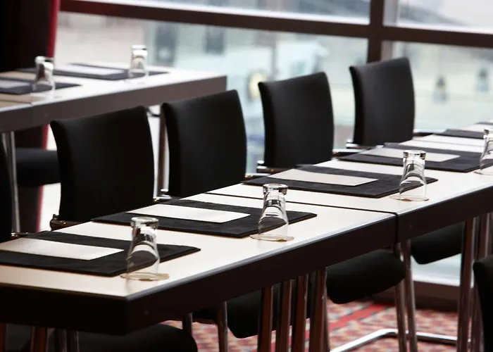 First فندق اتسوكو