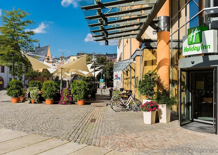 First 4* اتسوكو